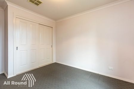 3-Bedroom Family Home in Prime Thurgoona Location - Photo 5