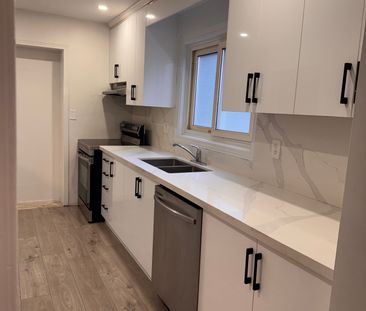 For Lease - 1379 Freeport Drive, Mississauga, Ontario - Photo 3