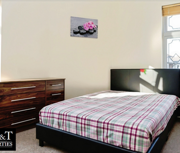 1 bedroom in a house share to rent - Photo 2