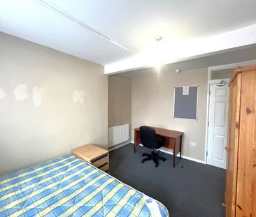 5 Bed Terraced House, Stokes Croft, BS1 - Photo 4