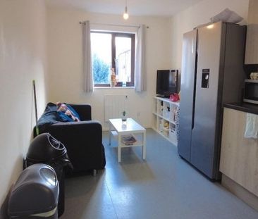 Student En-Suite Room - Available Now - Photo 6