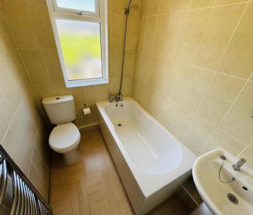 3 bedroom terraced house to rent - Photo 6