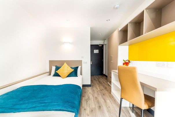 Studio to rent - Photo 1