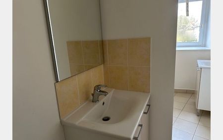 Location Appartement P3 Joigny - Photo 3