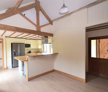 5 bedroom barn to rent - Photo 6