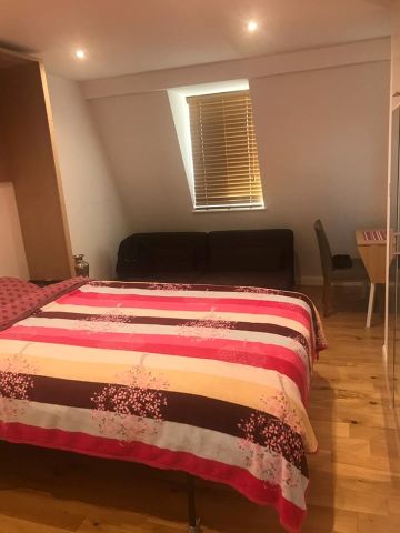 1 Bed Flat, Kingsland Road, E2 - Photo 5