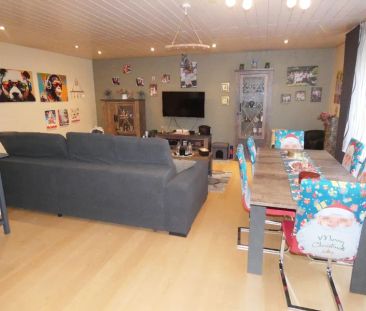 Geräumige 3-Zimmer-Wohnung mit großem Sonnenbalkon im Zweifamilienhaus - Photo 1