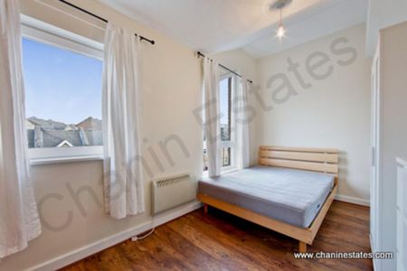 5 bedroom townhouse to rent - Photo 3