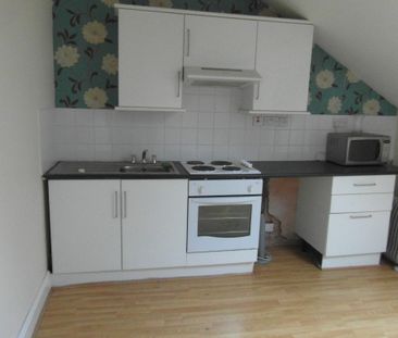 ***Available NOW* A one bedroom second floor property in the heart ... - Photo 4