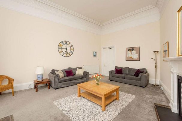 3 bedroom flat to rent - Photo 1