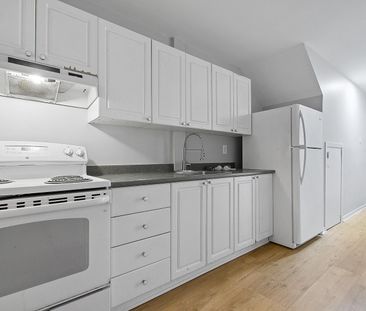 Perfect Newly Renovated 1-Bedroom in Aylmer - Photo 5