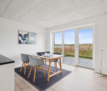 Nyopført 4-værelses rækkehus på Fenris Allé i Svenstrup - Photo 2