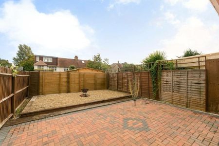 5 Bed Terraced House, Olive Road, W5 - Photo 3