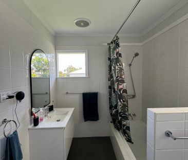 Manly West - Photo 5