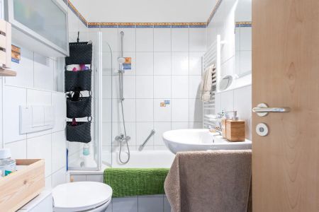 Gemütliches Apartment mit Galerie, Einbauküche, Westbalkon und Tiefgaragenstellplatz - IN-Süd! - Foto 4