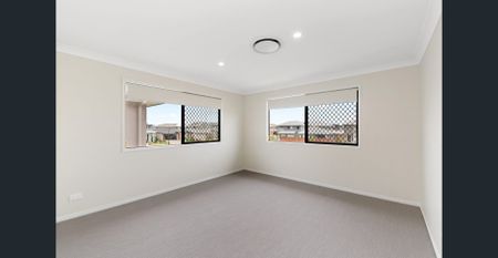 Spacious Family Home - Photo 2