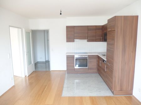Hervorragend geschnittene 2-Zimmer-Wohnung mit Balkon Richtung Innenhof + Garagenstellplatz | Besichtigung am 15.06.26 (Anmeldung notwendig) - Foto 2