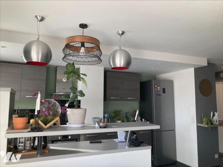 APPARTEMENT F3 SECTEUR SAINT JULIEN/PLACE DES CHARTREUX - Photo 4