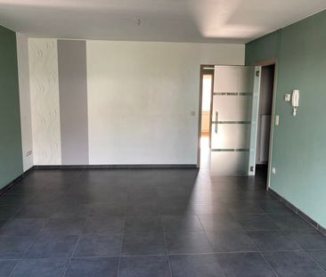Appartement te huur - Photo 1