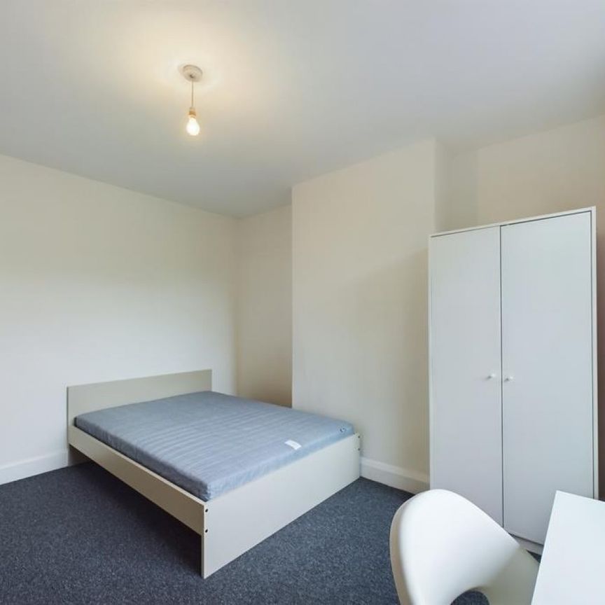 3 bedroom House To Let - Photo 1