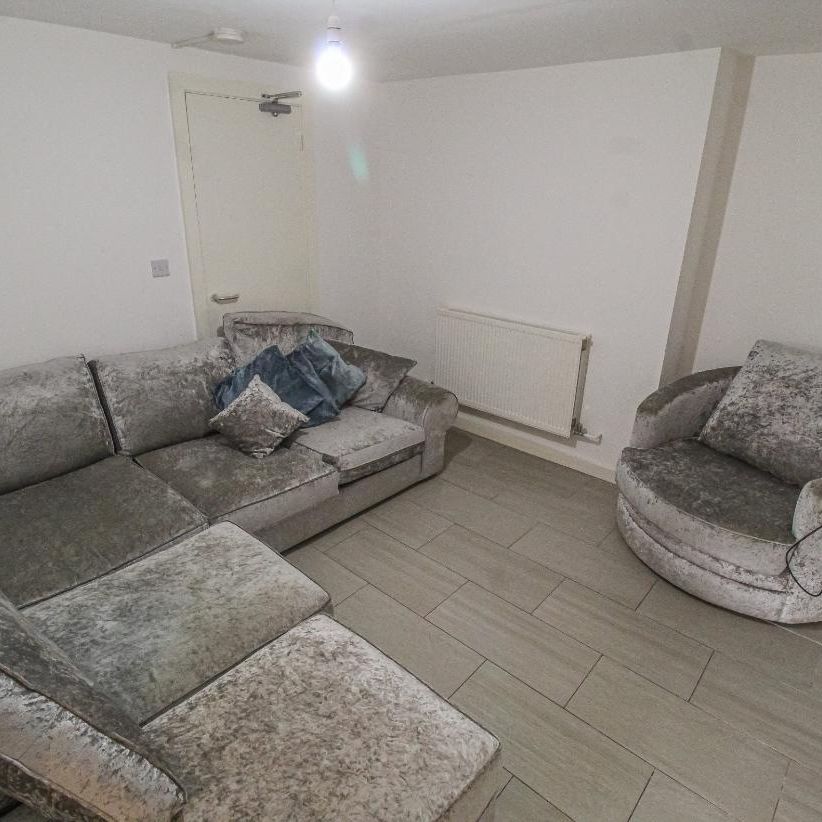 Meadow Street, Treforest, Pontypridd - Photo 1