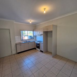 Two bedroom affordable housing townhouse - Photo 2