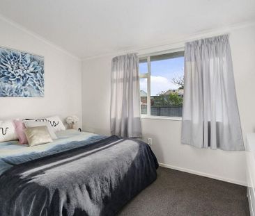 A fully renovated home with fully fenced section - Photo 3