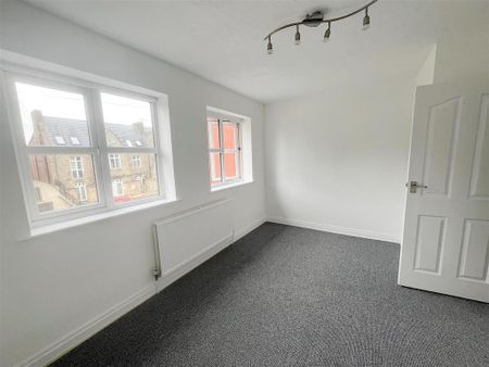 3 bedroom house to rent - Photo 2