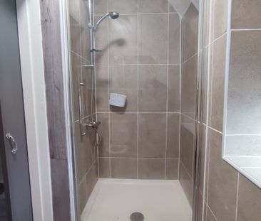 £950 PCM, Furnished Two Bedroom Second Floor Flat in Clare Street, ... - Photo 4