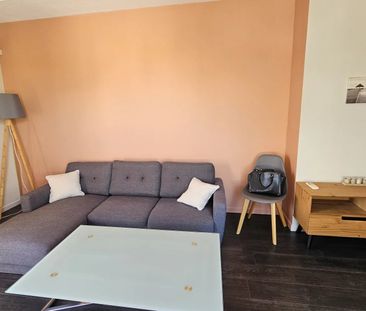 Location Appartement 3 pièces 76m² NARBONNE 11100 - Photo 3