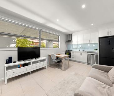 Private, Secure & Sunlit Ground-Floor Living Just 7km from the CBD - Photo 6