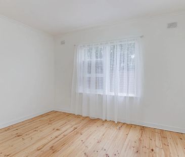 Renovated two bedroom unit in popular lifestyle locale - Photo 1