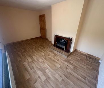 3 Elmdale Flats, Antrim, BT41 2BD - Photo 4