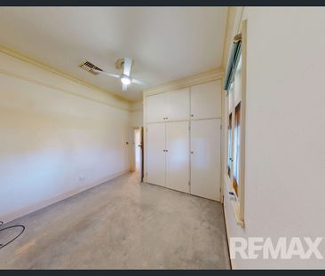 Two Bedroom Unit in Central - Photo 2