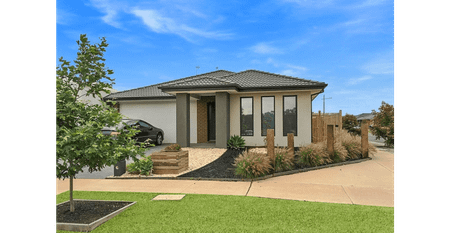 Stylish Family Home in Prime Armstrong Creek Location - Photo 4