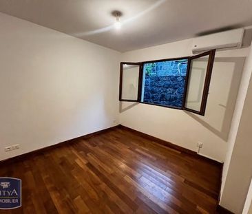 Location Maison 4 pièces 84m² LA POSSESSION 97419 - Photo 2