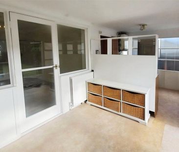 3 bedroom detached house to rent - Photo 3