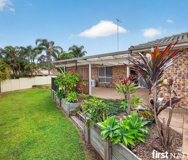 MARIDALE PARK - Family Home with Multiple living spaces and air con... - Photo 5