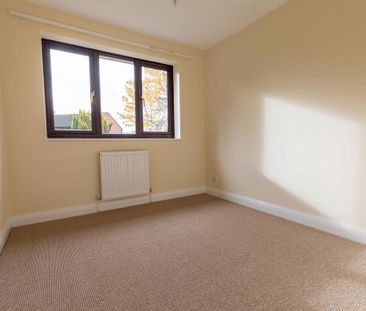 4 bedroom detached house to rent - Photo 6