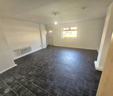 Stanley Grove, Gorton, Manchester, M18 - Photo 4
