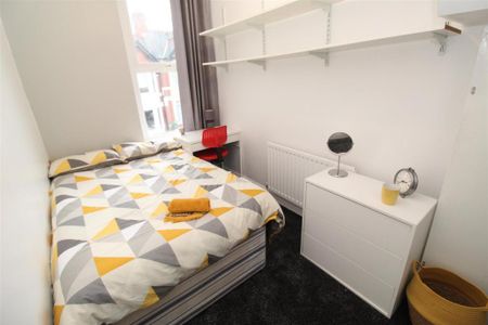 7 bedroom house to rent - Photo 2