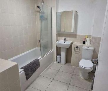 Churchill Road, Uxbridge, UB10 - Photo 5