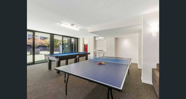 East Perth Luxury Retreat - Photo 1