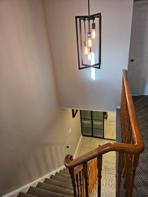 For Lease - 1298 Valerie Crescent, Oakville, Ontario - Photo 1