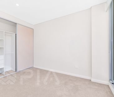 Sunny 3 Bed + Study Rarely On The Market - Condition As New - Photo 1