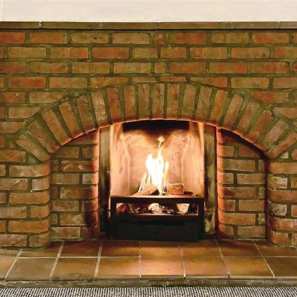 East Common, Gerrards Cross, Buckinghamshire, SL9 - Photo 1