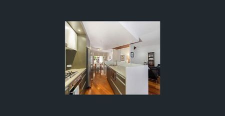 Modern Living in Prime Kelvin Grove Location - Photo 5