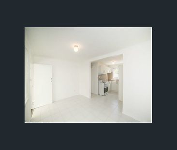 IN THE HEART OF SOUTHPORT - TWO BEDROOM UNIT IN A FRIENDLY QUITE CO... - Photo 5