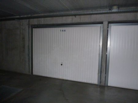 Appartement te huur met twee slaapkamers in centrum Waregem - Photo 2