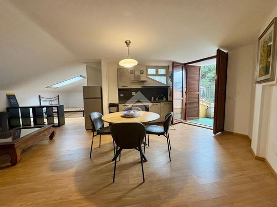 Mansarda in affitto - Photo 1